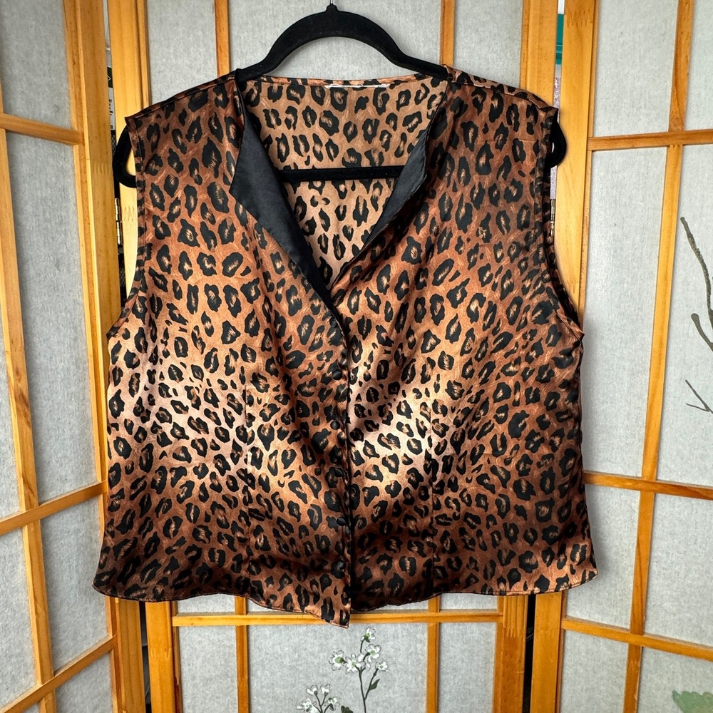 Kathy Ireland Leopard Print Button Front Pajama Top Brown Black Animal Print